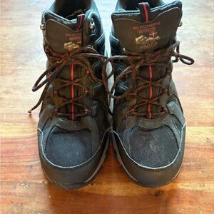 Skechers Men's Black and Red Hiking Boots